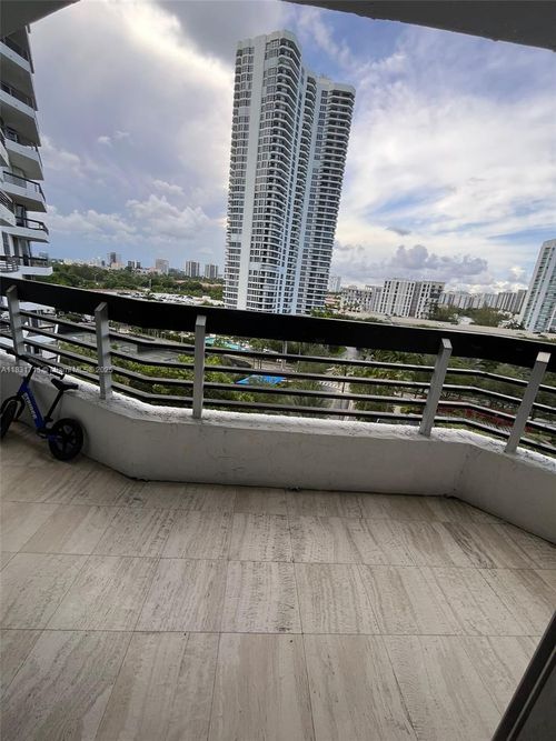 apt-1010-3600 Mystic Pointe Dr, AVENTURA, FL, 33180-2560 | Card Image