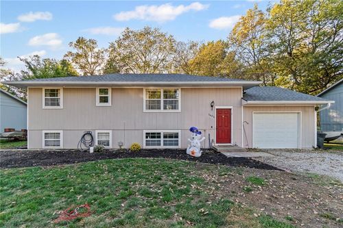 1404 Ridgeway Dr, Richmond, MO, 64085-1159 | Card Image