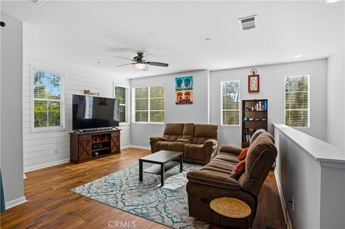 101-609 Savi Dr, Corona, CA, 92878-4101 | Card Image