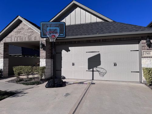 17605 Rosette Grass Dr, Conroe, TX, 77385-2279 | Card Image