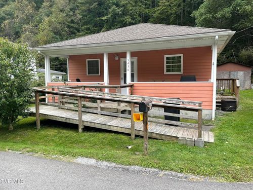 1656 Derby Rd, Appalachia, VA, 24216-3020 | Card Image