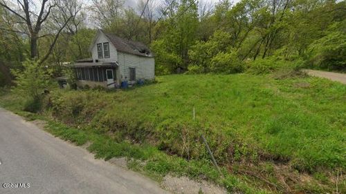 23 Dundee Ave, Hoosick Falls, NY, 12090-4516 | Card Image