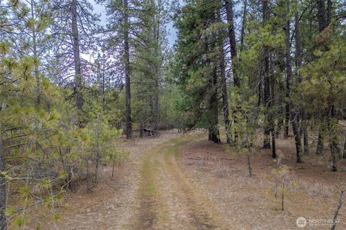 8700 S Stangland Rd, Medical Lake, WA, 99022 | Card Image