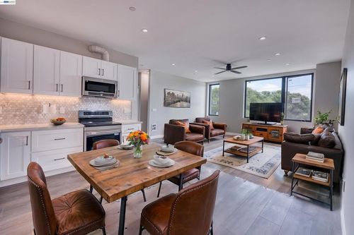 4202 Telegraph Ave, Oakland, CA, 94609-2408 | Card Image
