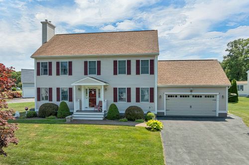 41 Viola Cir, Seabrook, NH, 03874-4697 | Card Image
