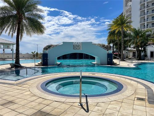 unit-2305-1209 E Cumberland Ave, TAMPA, FL, 33602-4261 | Card Image