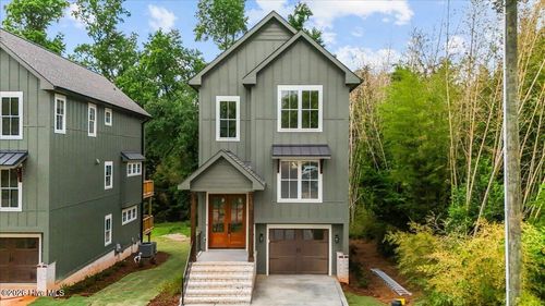 160 S Leak St, Southern Pines, NC, 28387-5411 | Card Image