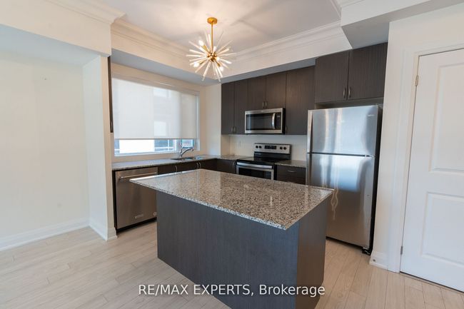 703 - 5299 Highway 7 Road, Condo with 2 bedrooms, 3 bathrooms and 1 parking in Vaughan ON | Image 5