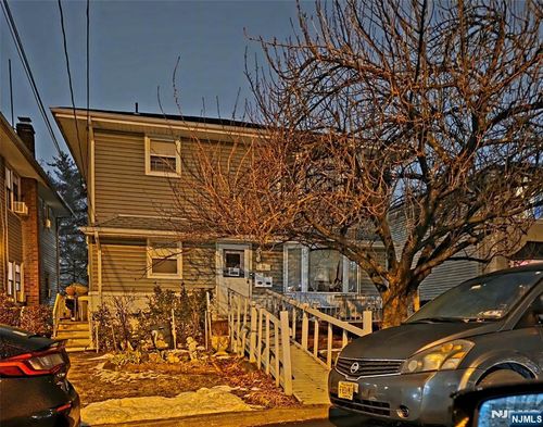 22 Bernice Pl, Lodi, NJ, 07644-1602 | Card Image