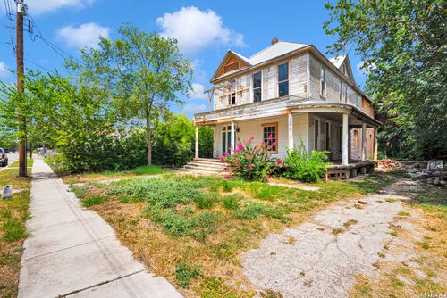 611 Mason St, San Antonio, TX, 78208-1305 | Card Image