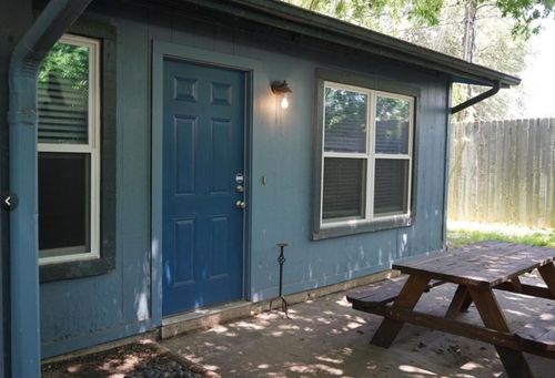 a-3321 Dolphin Dr, Austin, TX, 78704-6053 | Card Image