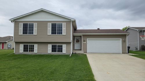 601 25th Ave Nw, Austin, MN, 55912-4821 | Card Image