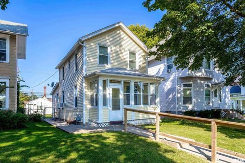 1518 N Main St, Davenport, IA, 52803-4630 | Card Image