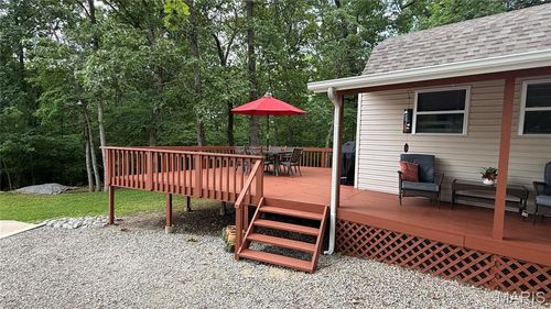 8933 Parrot Dr, French Village, MO, 63036-1450 | Card Image