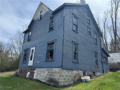 13 State St, Salineville, OH, 43945-1052 | Card Image