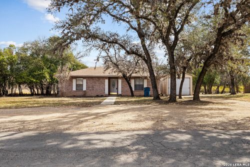 292 Montague Dr, Bandera, TX, 78003-6212 | Card Image