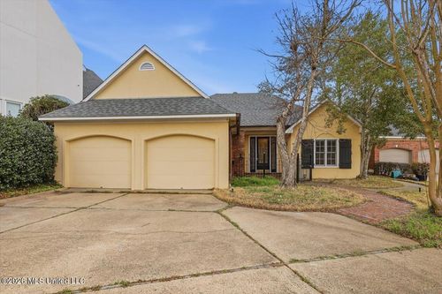 22 Autumn Hill Ct, Jackson, MS, 39211-2944 | Card Image