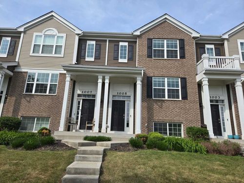 1005 Charlton Ln, Naperville, IL, 60563-4170 | Card Image
