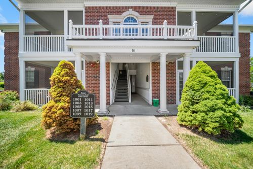 45-1013 E Summerfield Glen Cir, Ann Arbor, MI, 48103-9163 | Card Image