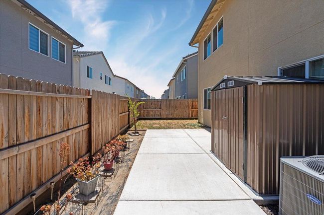 454 Half Dome Dr, House other with 3 bedrooms, 3 bathrooms and null parking in Manteca CA | Image 20