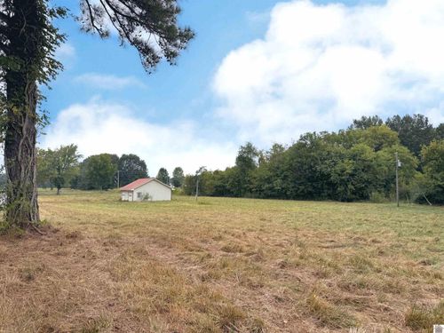 505 5th St, Hazel, KY, 42049-8808 | Card Image