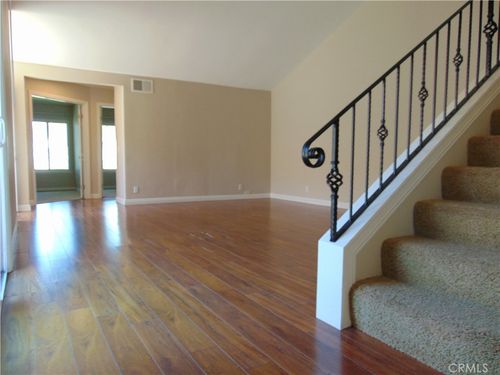 66 Tangerine, Irvine, CA, 92618-4563 | Card Image