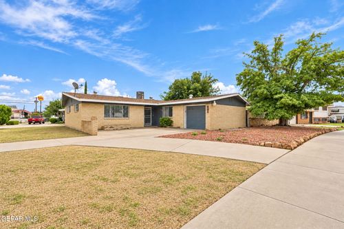 5200 Raintree Ave, El Paso, TX, 79924-5838 | Card Image