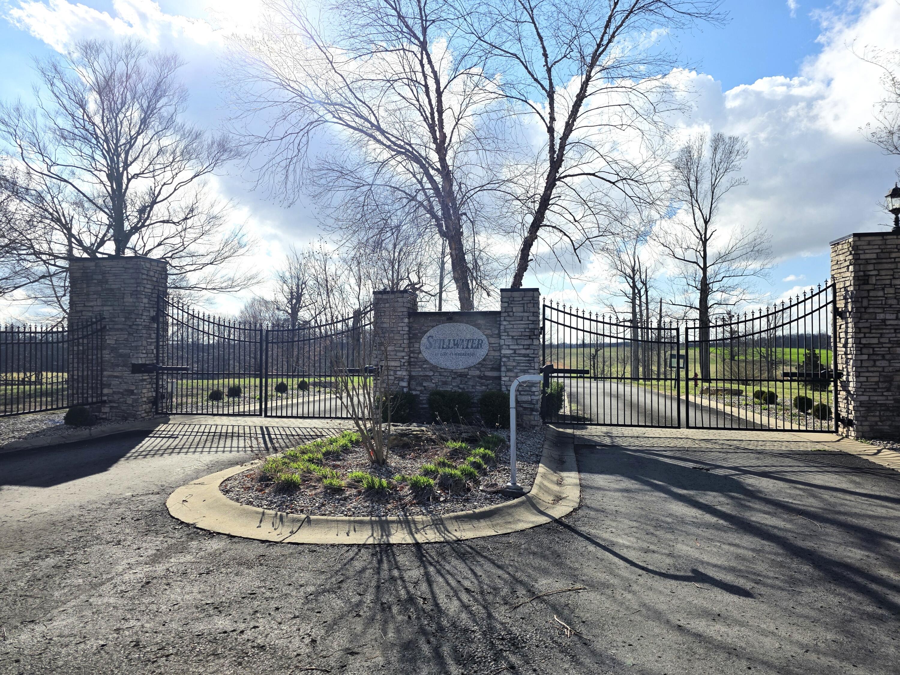 Land in Russell Springs 2