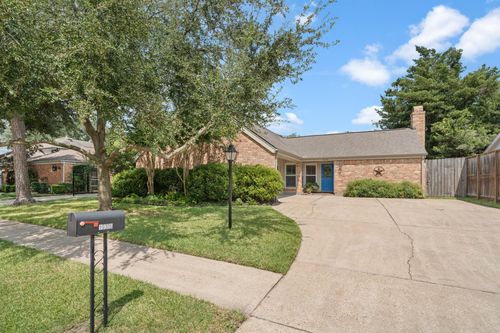10306 Briar River Dr, Houston, TX, 77042-2948 | Card Image