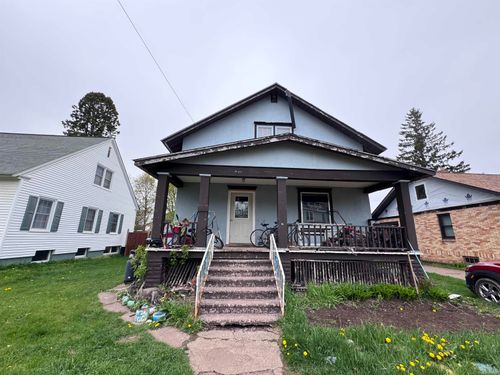 220 E Ridge St, Ironwood, MI, 49938-2052 | Card Image