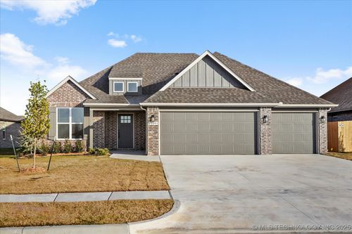 23091 E 107th St S, Broken Arrow, OK, 74014-6365 | Card Image
