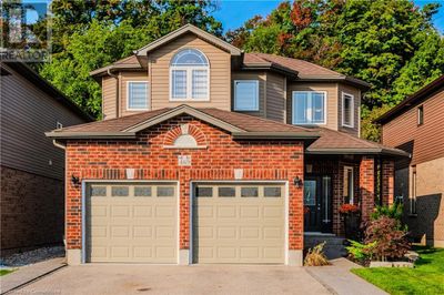 469 Zeller Dr, House other with 4 bedrooms, 4 bathrooms and 3 parking in Kitchener ON | Image 1