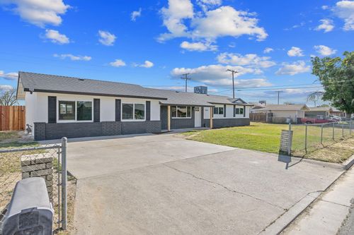 9561 Garden Dr, Hanford, CA, 93230-6616 | Card Image