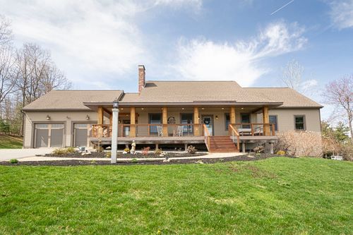 4 Lena Ln, Lunenburg, MA, 01462 | Card Image