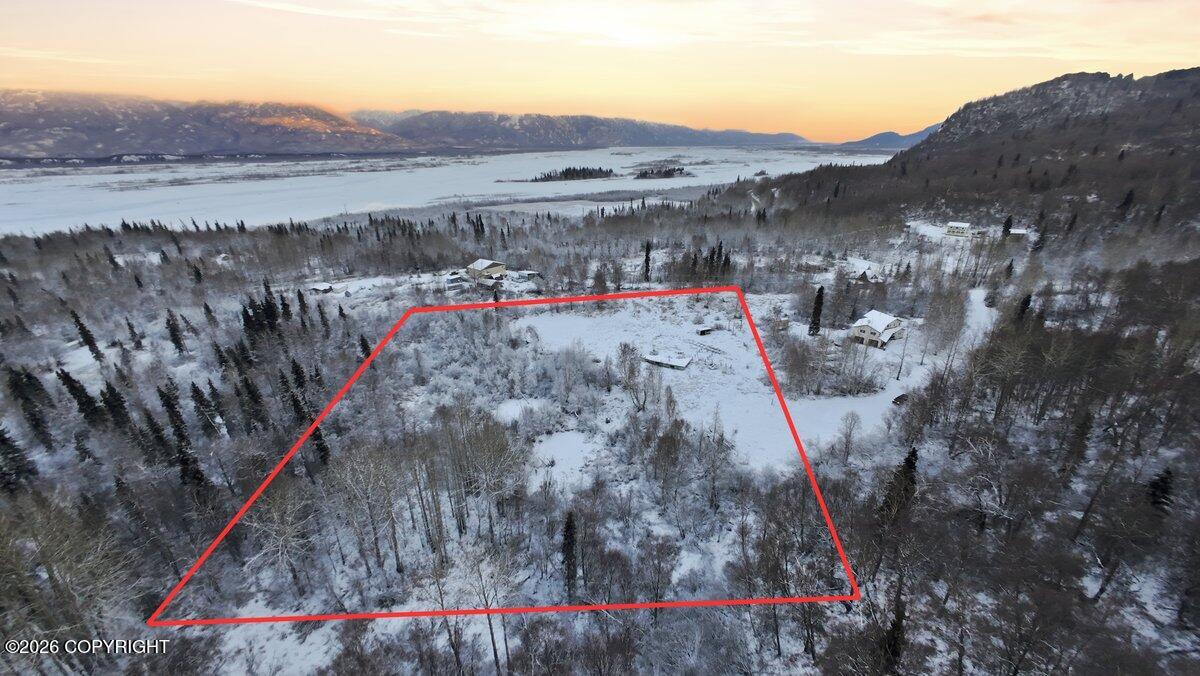 Land in Palmer 2