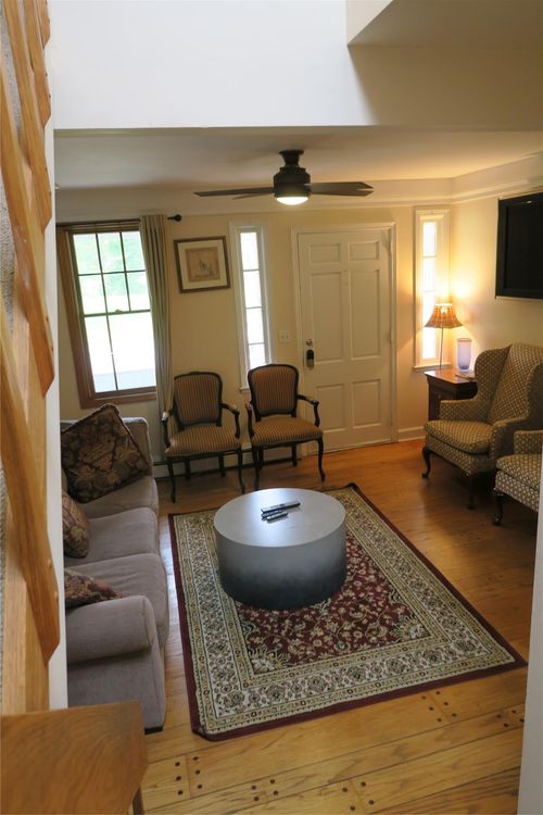 2-366 Park Ave, Huntington, NY, 11743-2832 | Card Image