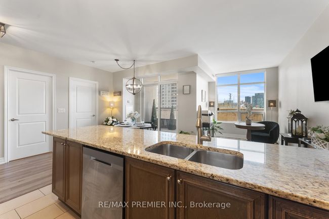 209 - 9235 Jane St, Condo with 2 bedrooms, 1 bathrooms and 1 parking in Vaughan ON | Image 15