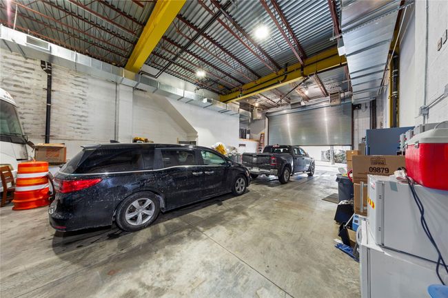 View of garage | Image 9