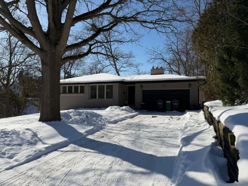 860 Clarkson Rd S, Mississauga, ON, L5J2V3 | Card Image