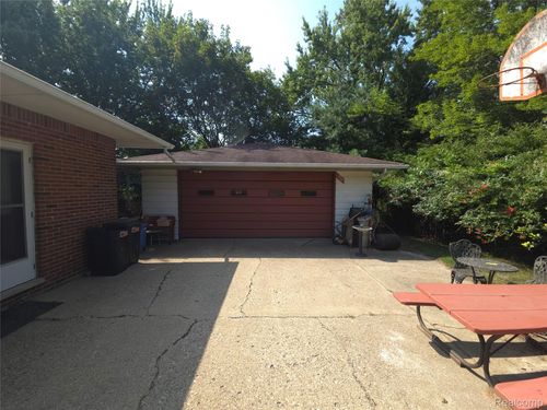 14480 Swanee Beach Dr, Fenton, MI, 48430-1467 | Card Image