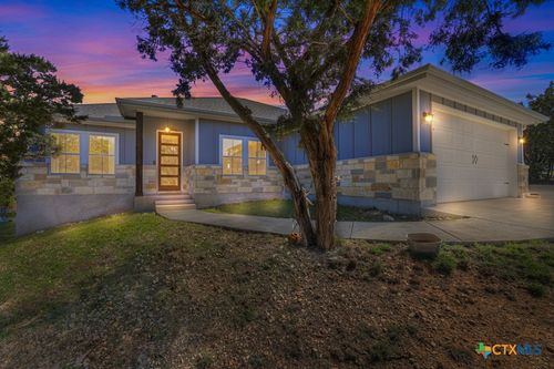 315 Hilltop Rdg, New Braunfels, TX, 78132-2270 | Card Image