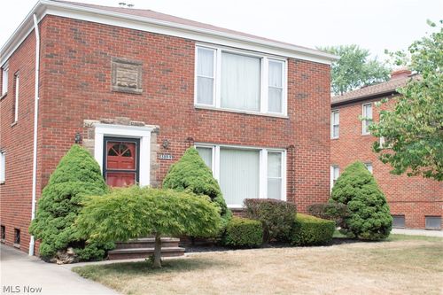 5589 Mayfield Rd, Lyndhurst, OH, 44124-2927 | Card Image