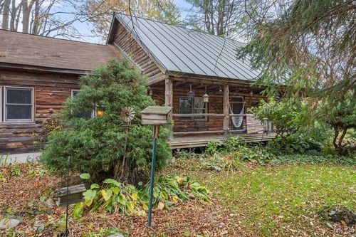 25 Forest Brook Rd, Phoenix, NY, 13135-2192 | Card Image