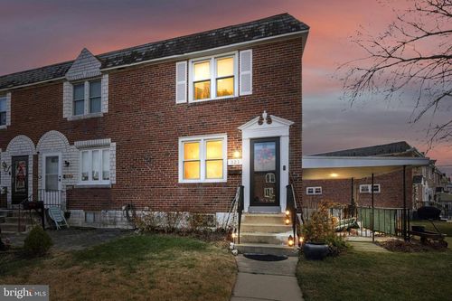 321 Stratford Rd, GLENOLDEN, PA, 19036-1637 | Card Image