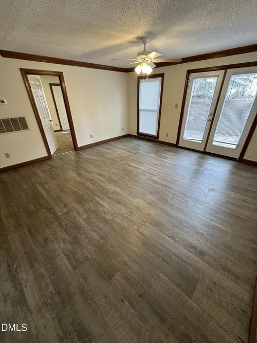 unit-102-3530 Ivy Commons Dr, Raleigh, NC, 27606-4909 | Card Image