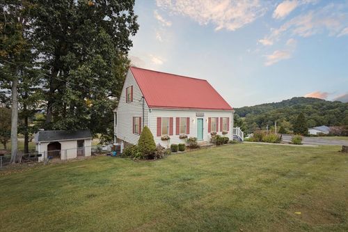 159 Brentwood Ln, Chilhowie, VA, 24319-5901 | Card Image