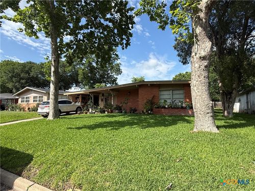 3606 Greenwood St, Victoria, TX, 77901-4239 | Card Image