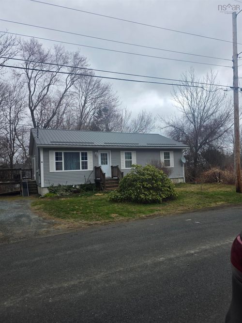 14 Lawrence St, Liverpool, NS, B0T1K0 | Card Image