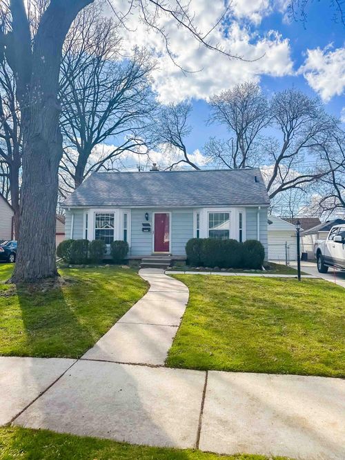 2843 Ellwood Ave, Berkley, MI, 48072-3214 | Card Image