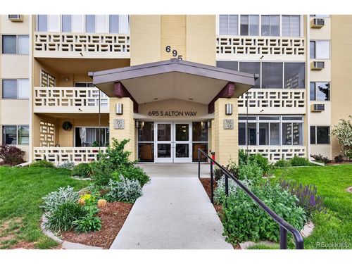 9a-695 S Alton Way, Denver, CO, 80247-1720 | Card Image